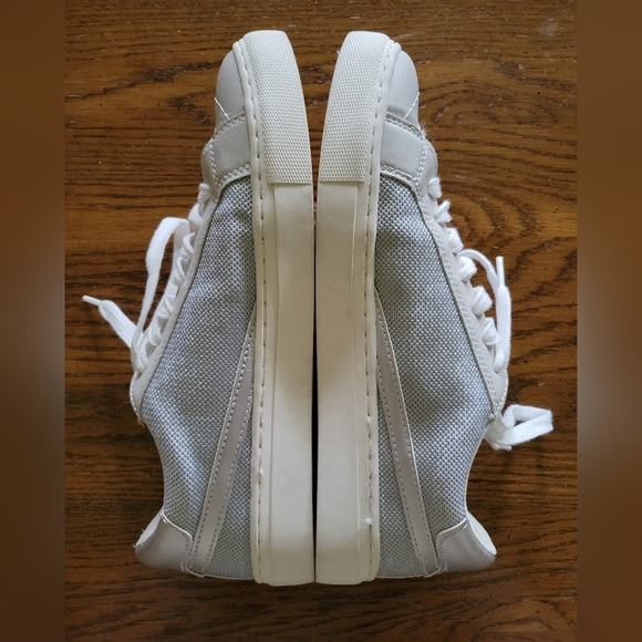 Universal Thread sneakers - Picture 5 of 9